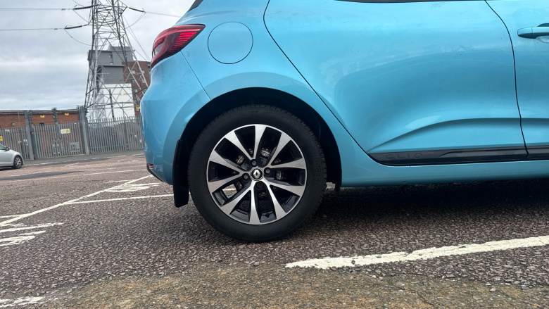 Renault Clio 1.0 TCe 90 Iconic 5dr Petrol Hatchback